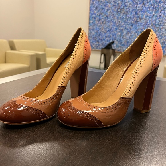 EUC Miu Miu Patent Leather Heels Sz 37 - Picture 3 of 7